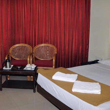 Hotel Blue Hills International Ooty Esterno foto
