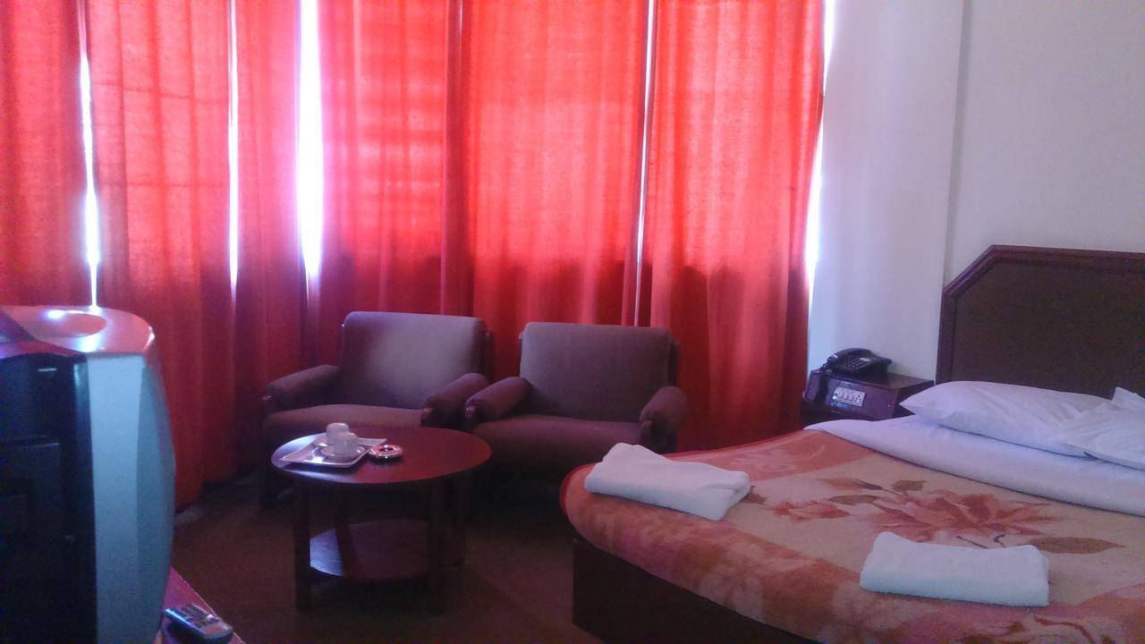 Hotel Blue Hills International Ooty Esterno foto