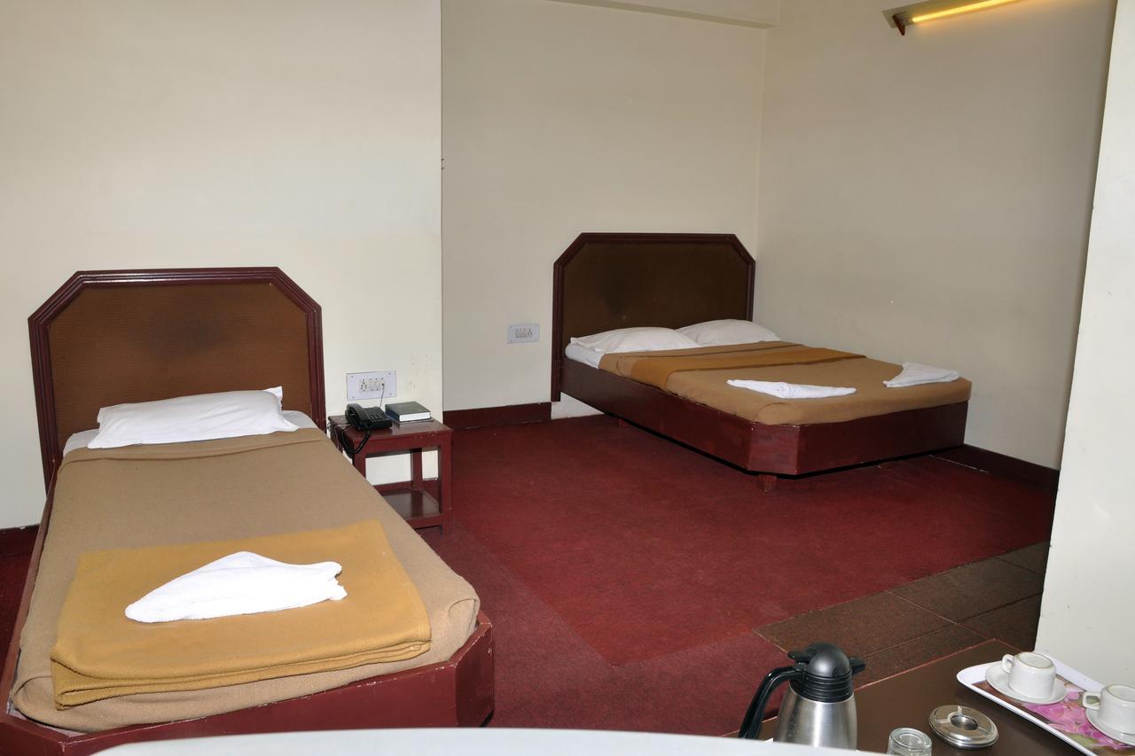 Hotel Blue Hills International Ooty Esterno foto