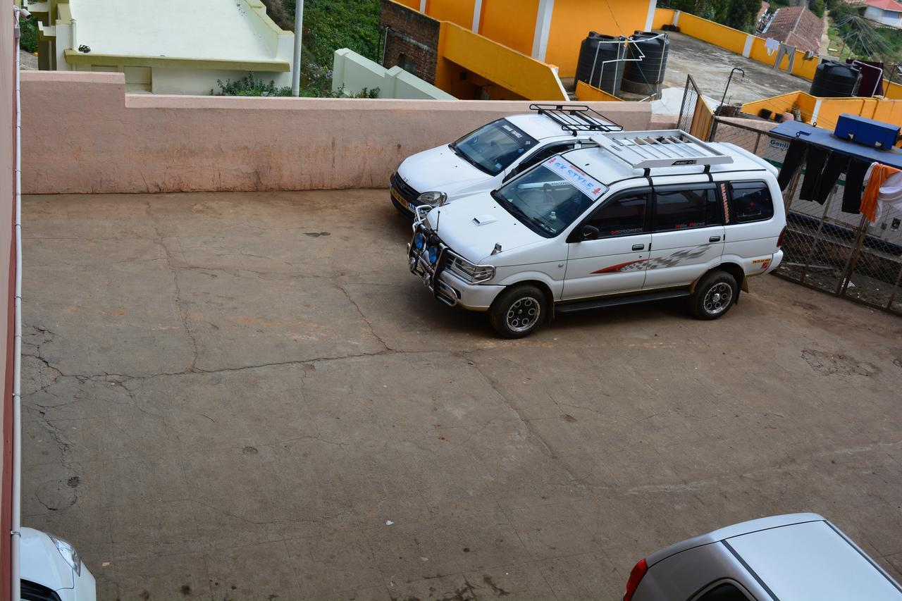 Hotel Blue Hills International Ooty Esterno foto