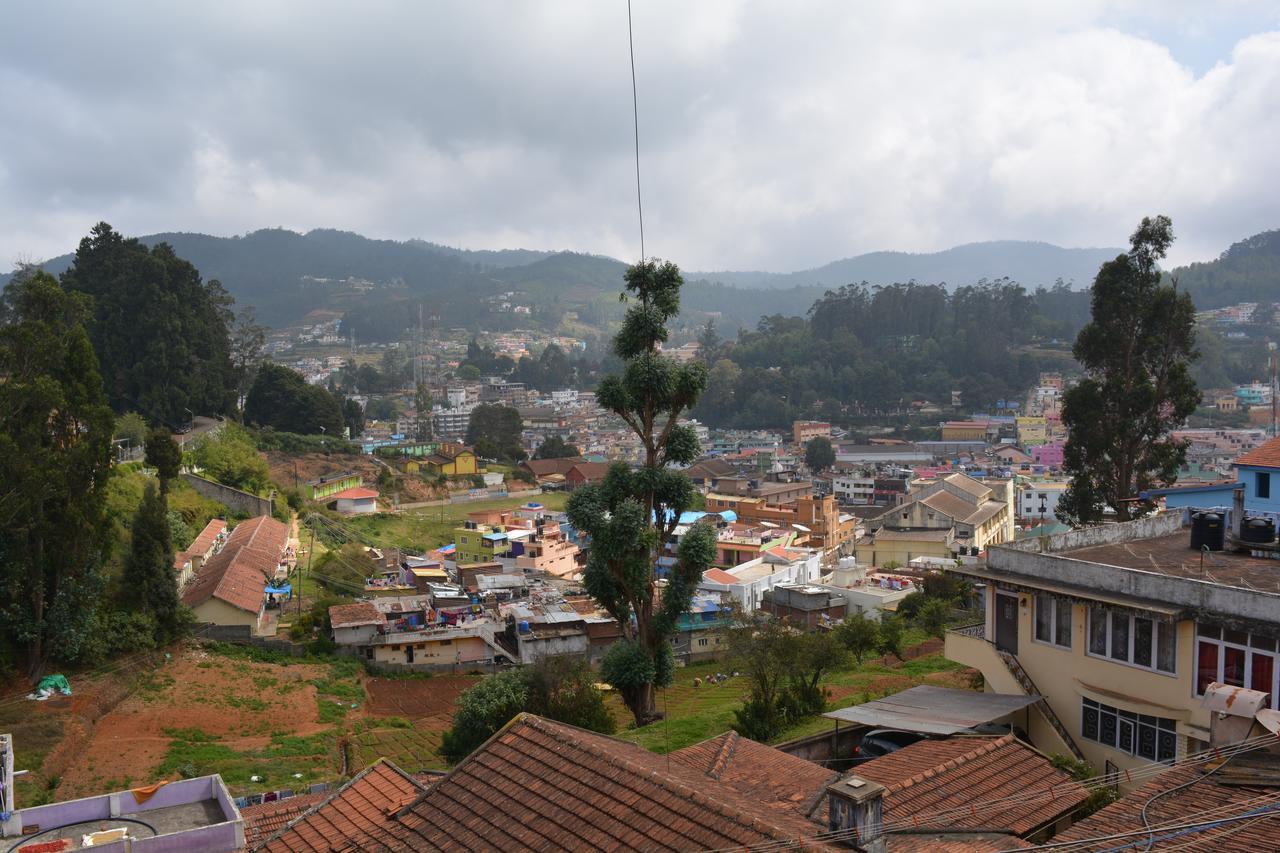 Hotel Blue Hills International Ooty Esterno foto
