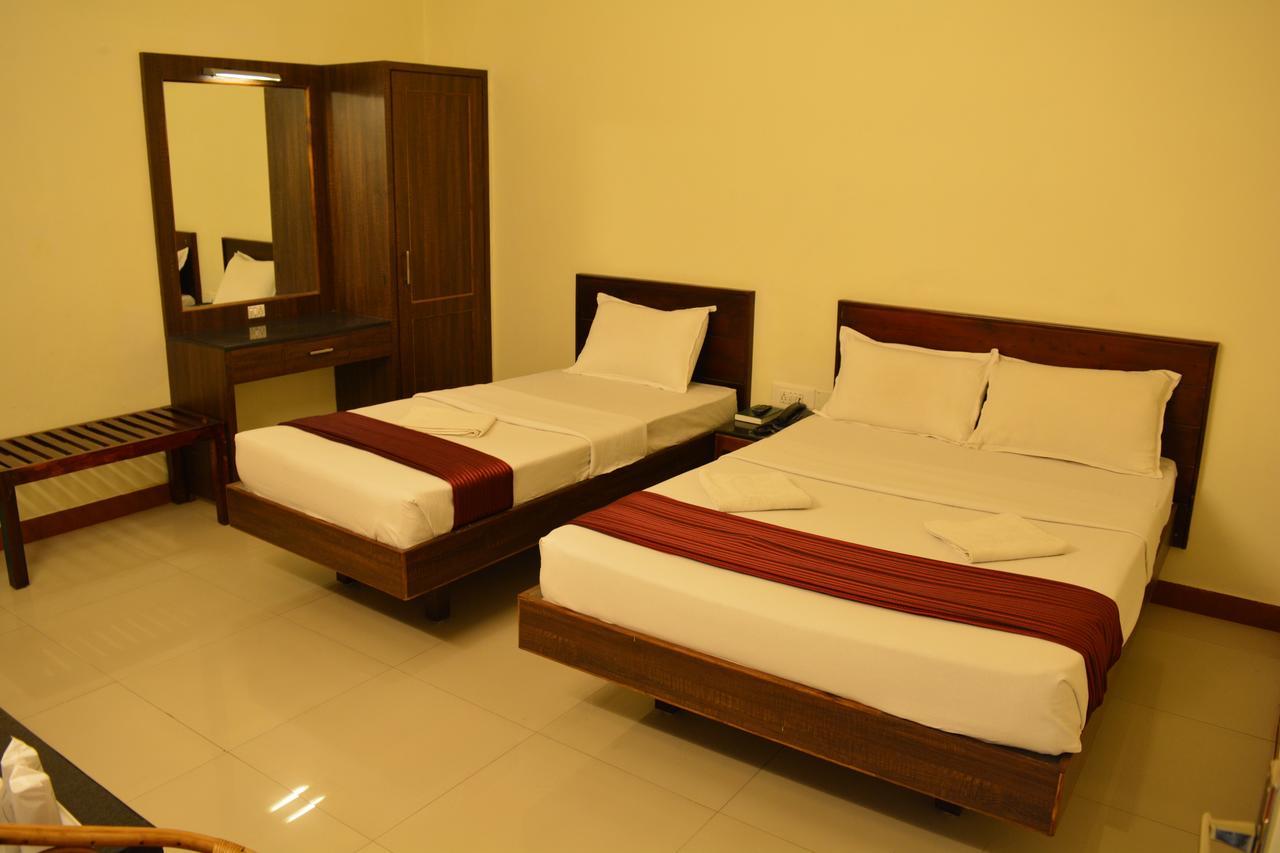 Hotel Blue Hills International Ooty Esterno foto