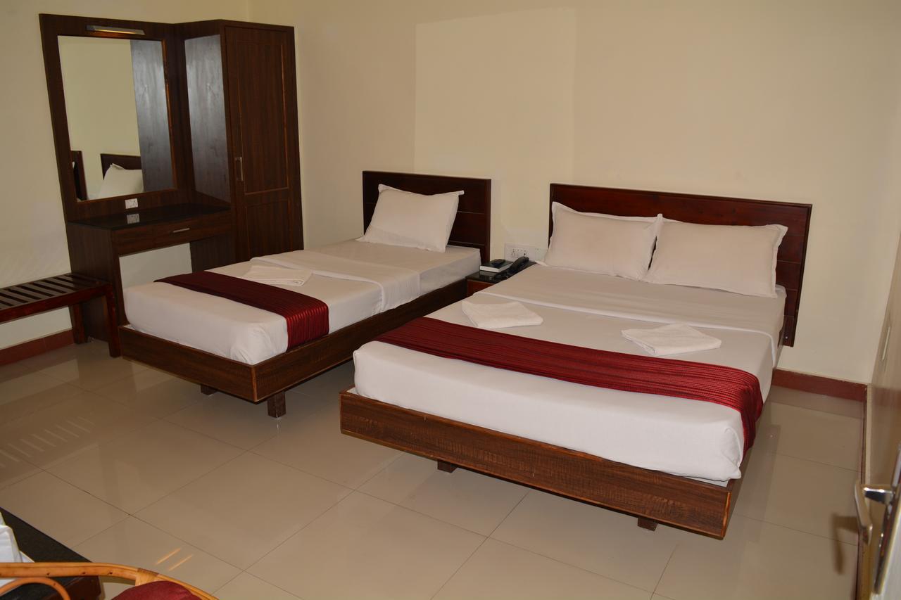 Hotel Blue Hills International Ooty Esterno foto