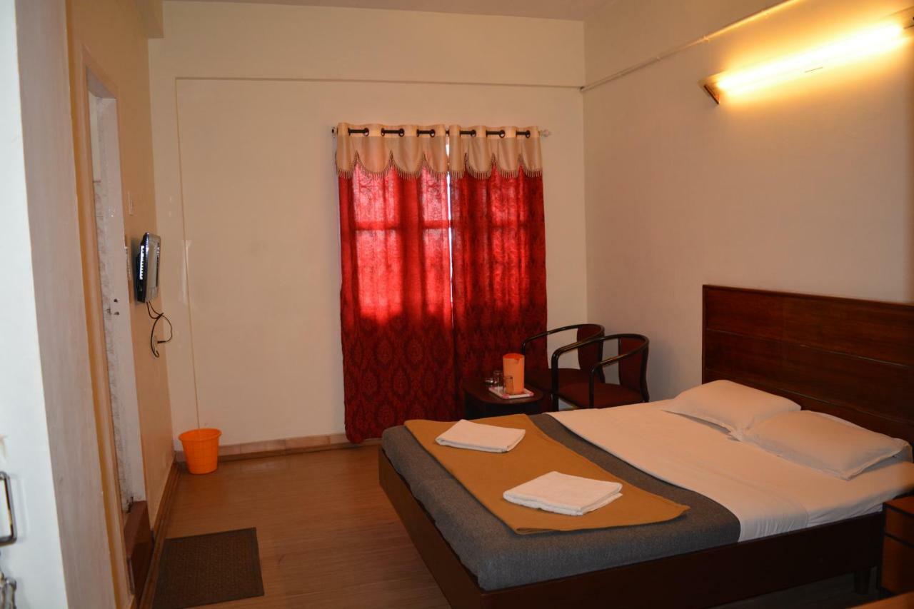 Hotel Blue Hills International Ooty Esterno foto
